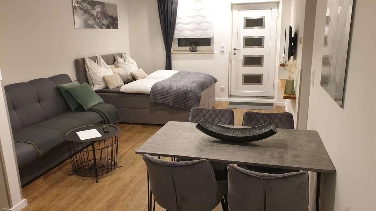 Apartment Airport Koln Bagian luar foto